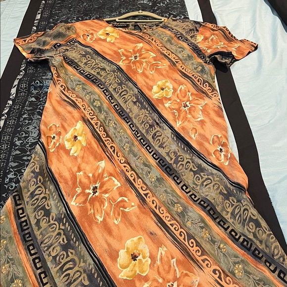Liz Claiborne Earthy Floral Maxi Dress - Picture 6 of 12